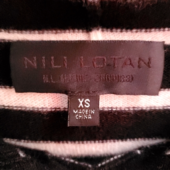Nili Lotan Women's Cashmere Black & Cream Striped Hooded Sweater Size XS - Picture 2 of 6
